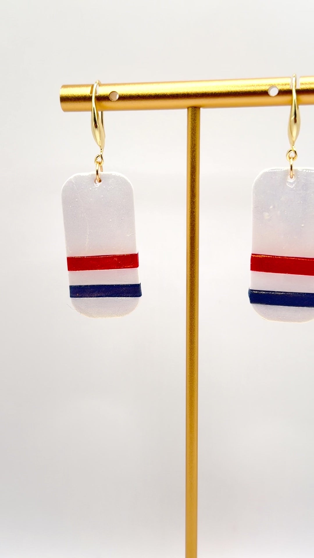 Patriot Fest Retro Stripe Hook
