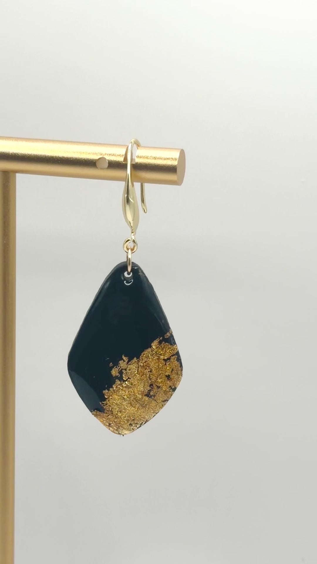 Obsidian Gold Hooks